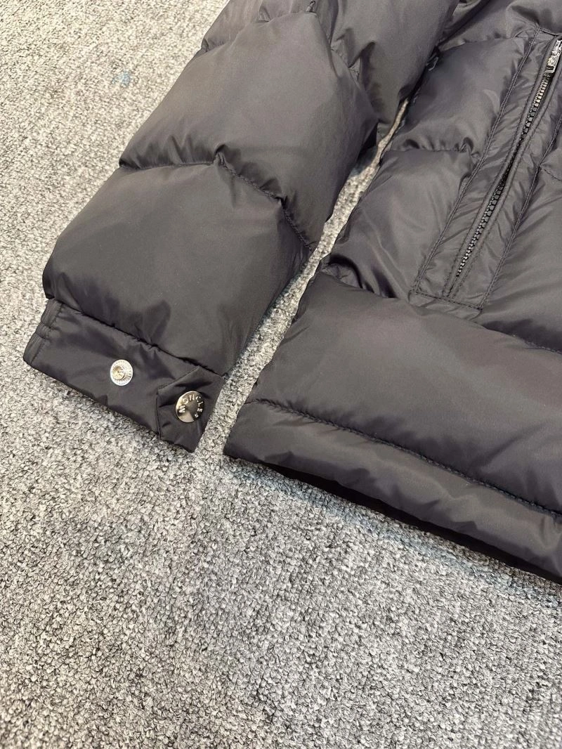 Moncler Down Jackets AllSeason 144082