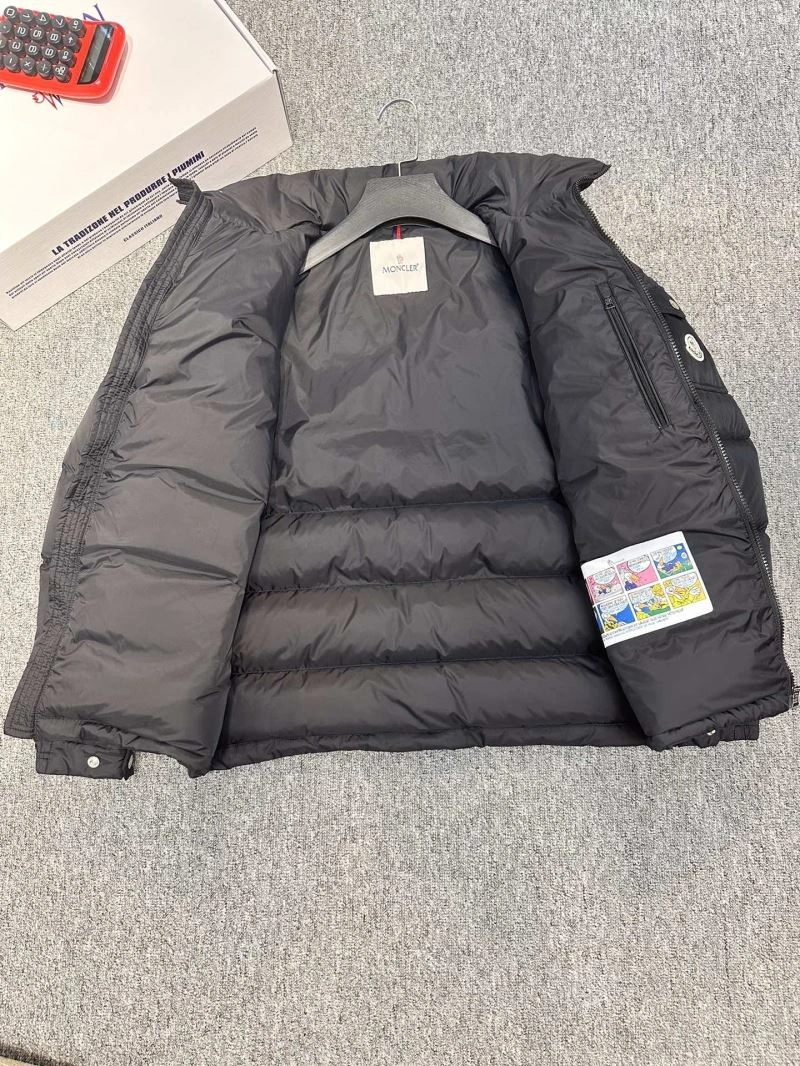 Moncler Down Jackets AllSeason 144082