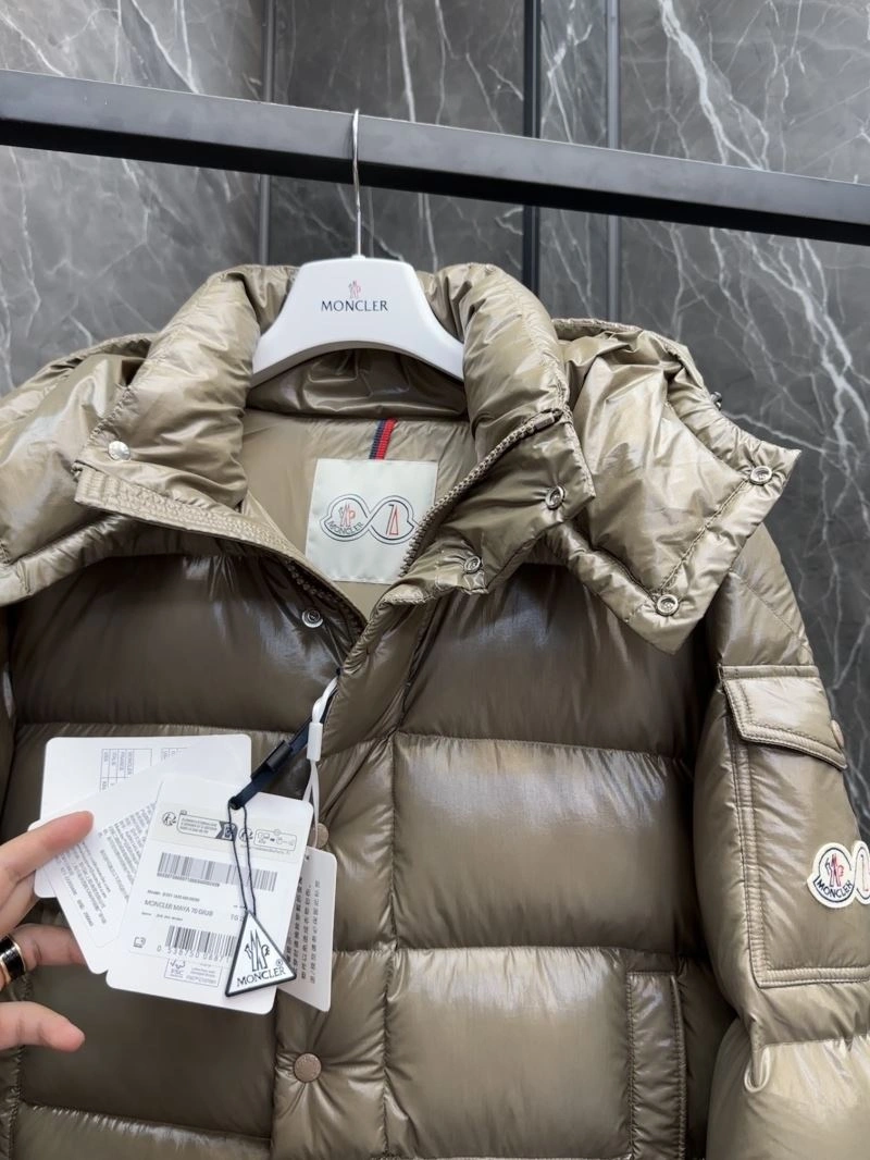 Trendsetting Moncler Down Jackets 144061
