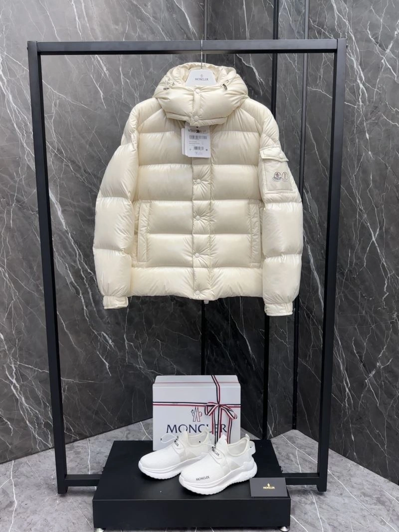 TravelReady Moncler Down Jackets 144058