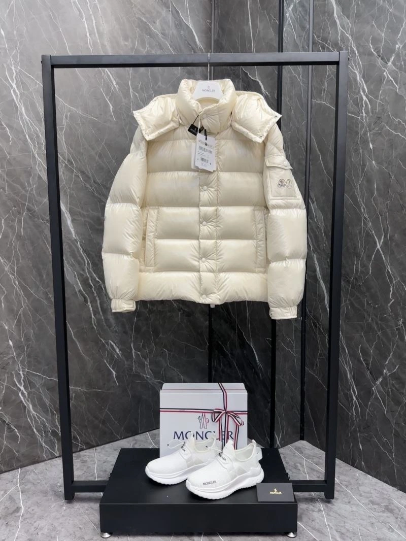 TravelReady Moncler Down Jackets 144058
