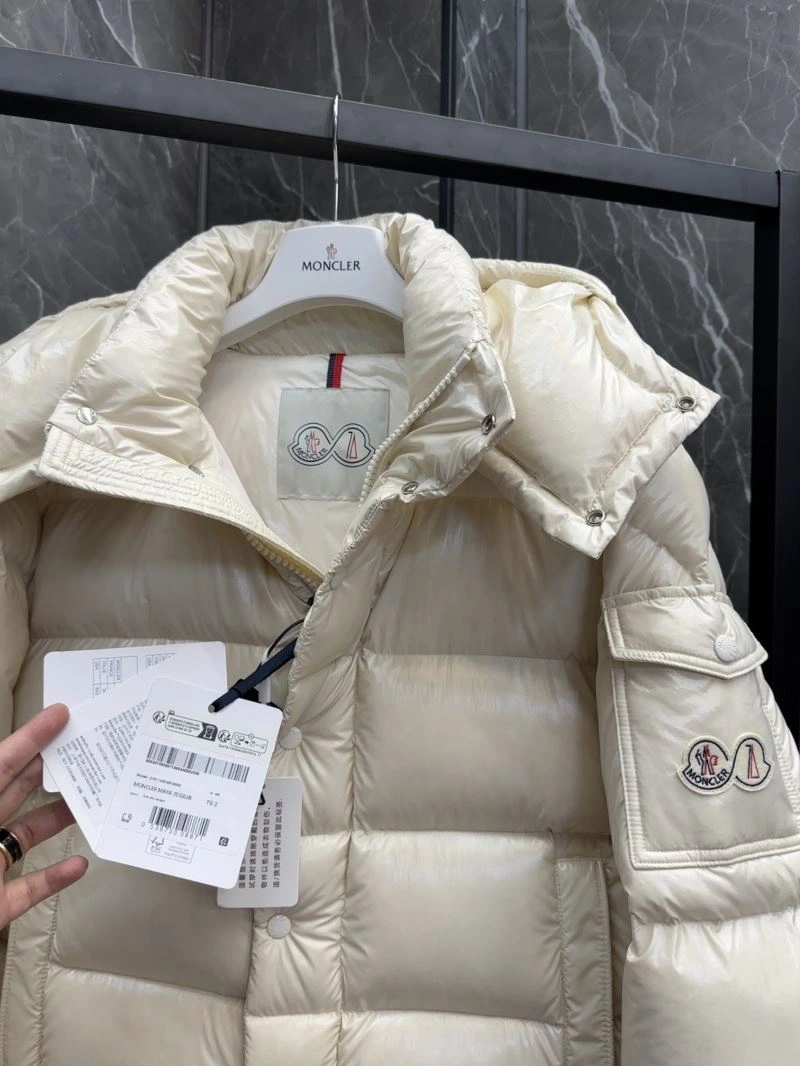 TravelReady Moncler Down Jackets 144058