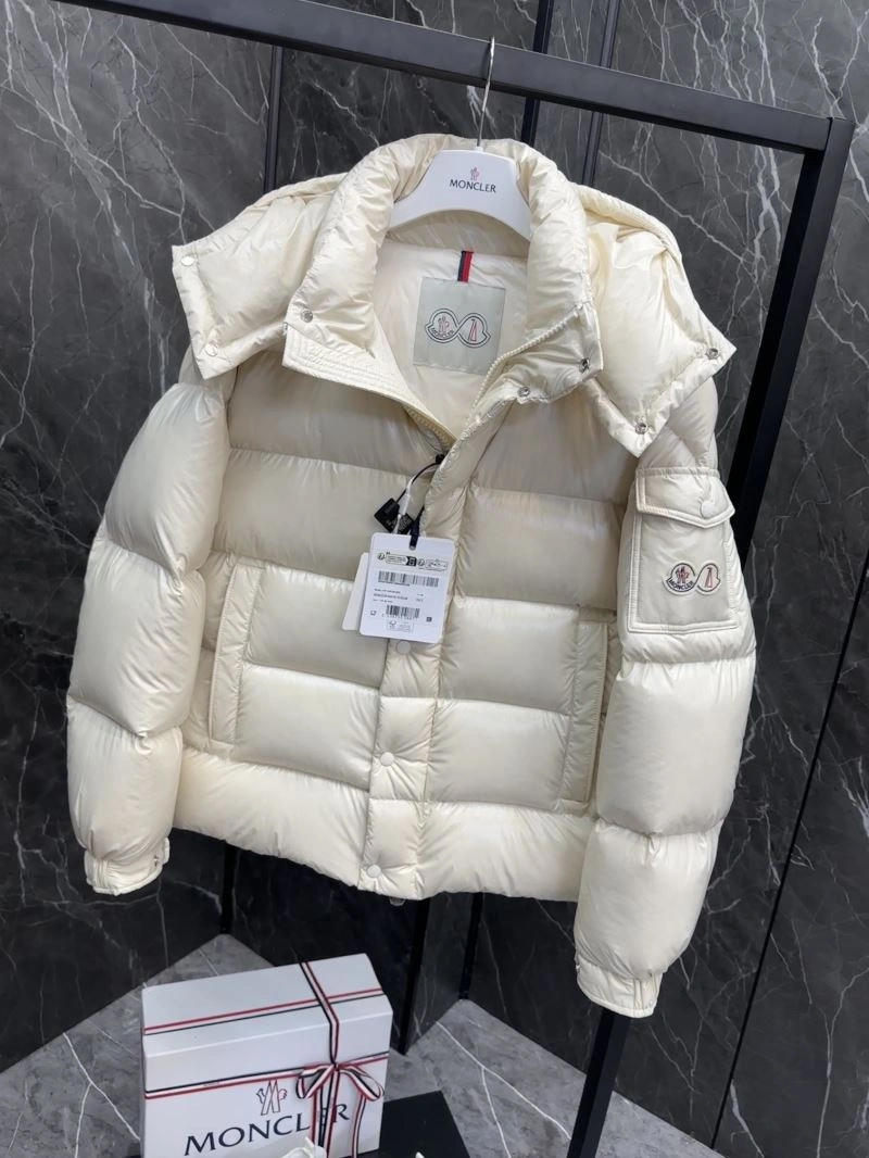 TravelReady Moncler Down Jackets 144058