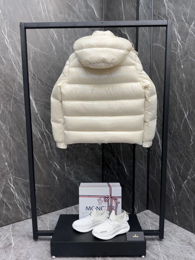 TravelReady Moncler Down Jackets 144058