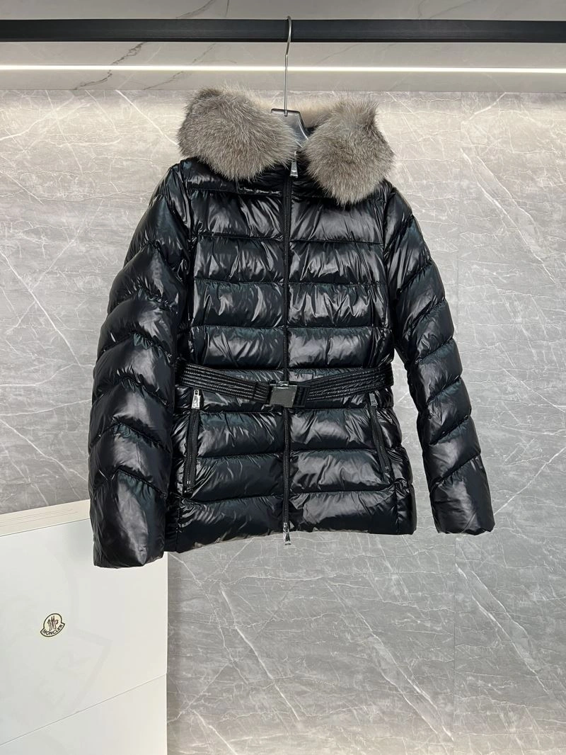 Moncler Down Jackets Versatile 144054