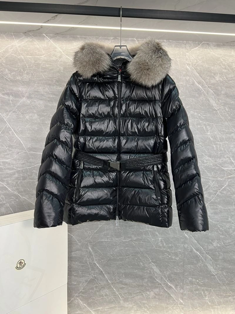 Moncler Down Jackets Versatile 144054