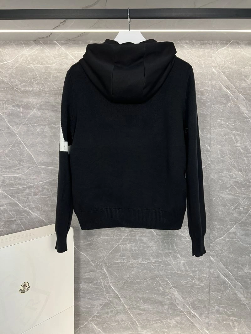 Moncler Down Jackets Sporty 144057