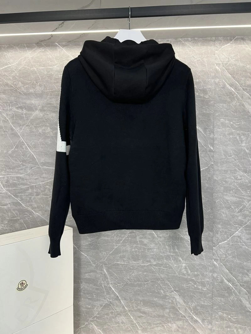 Moncler Down Jackets Sporty 144057