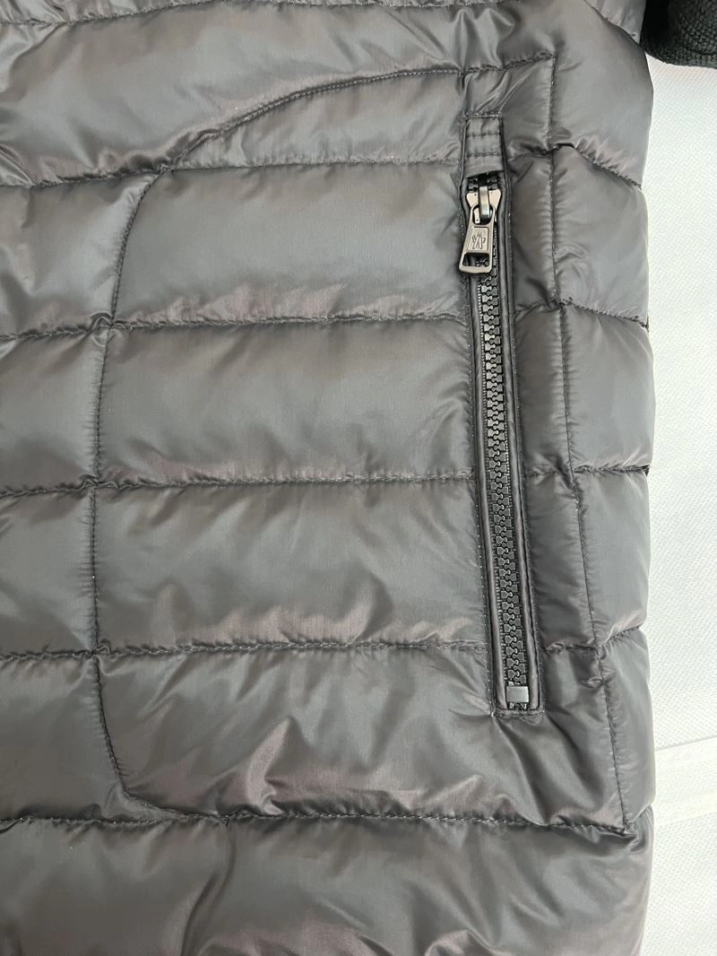 Moncler Down Jackets TravelReady 144050