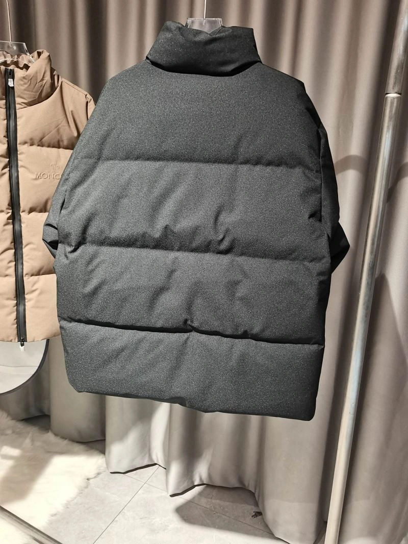 Moncler Down Jackets Durable 144064