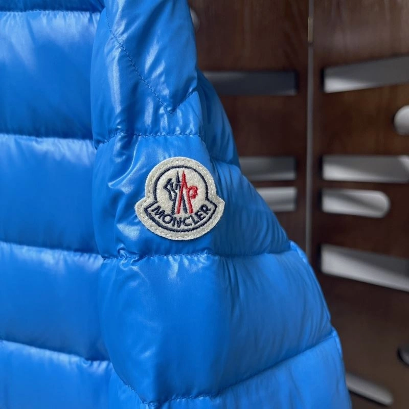 Moncler Down Jackets Bright 144044