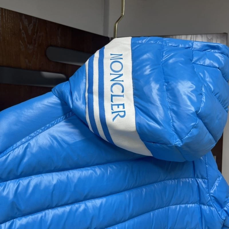Moncler Down Jackets Bright 144044