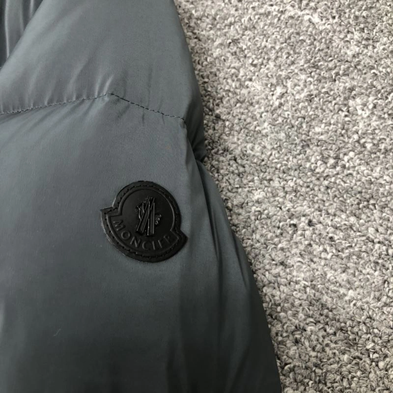 Unisex Moncler Down Jackets 144089