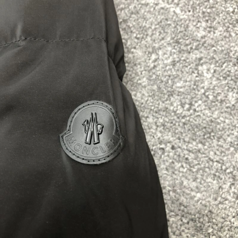 Moncler Down Jackets Contemporary 144039