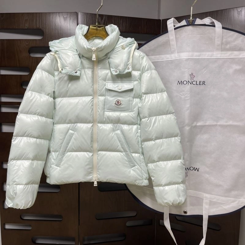 Moncler Down Jackets Sporty 144037