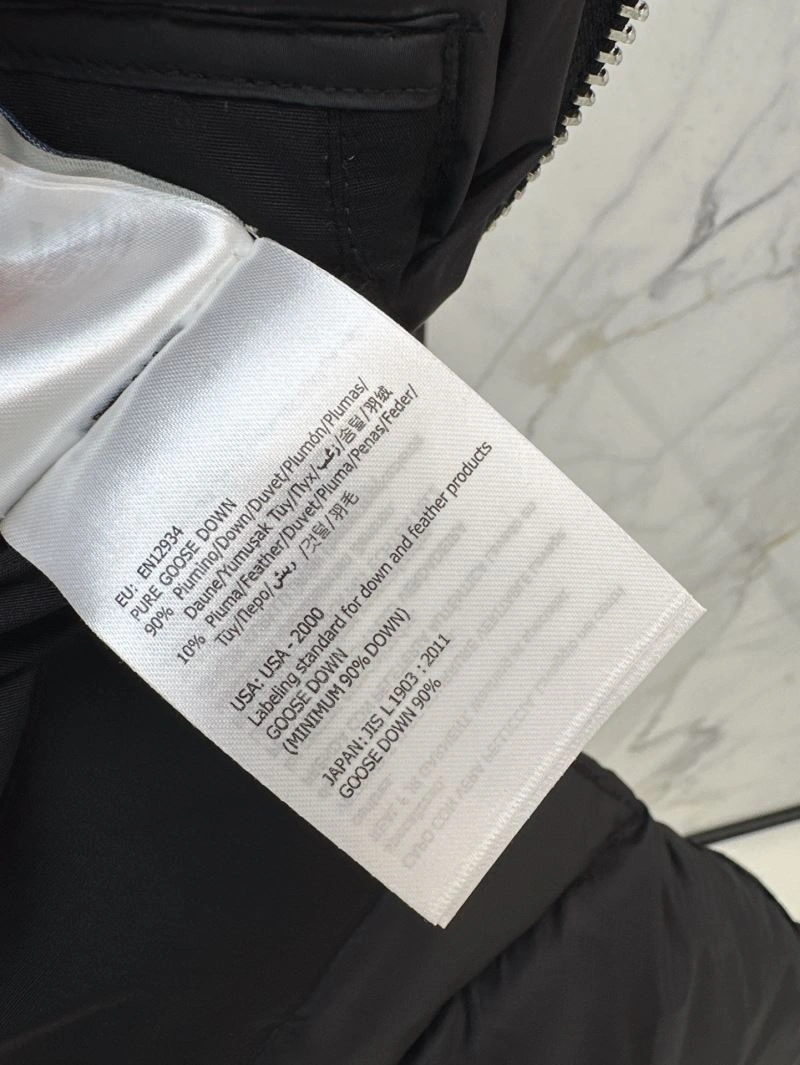 Moncler Down Jackets Efficient 144029