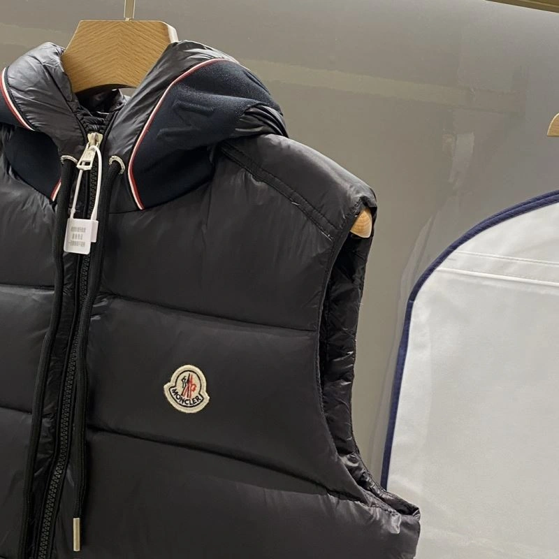 Refined Moncler Down Jackets 144024