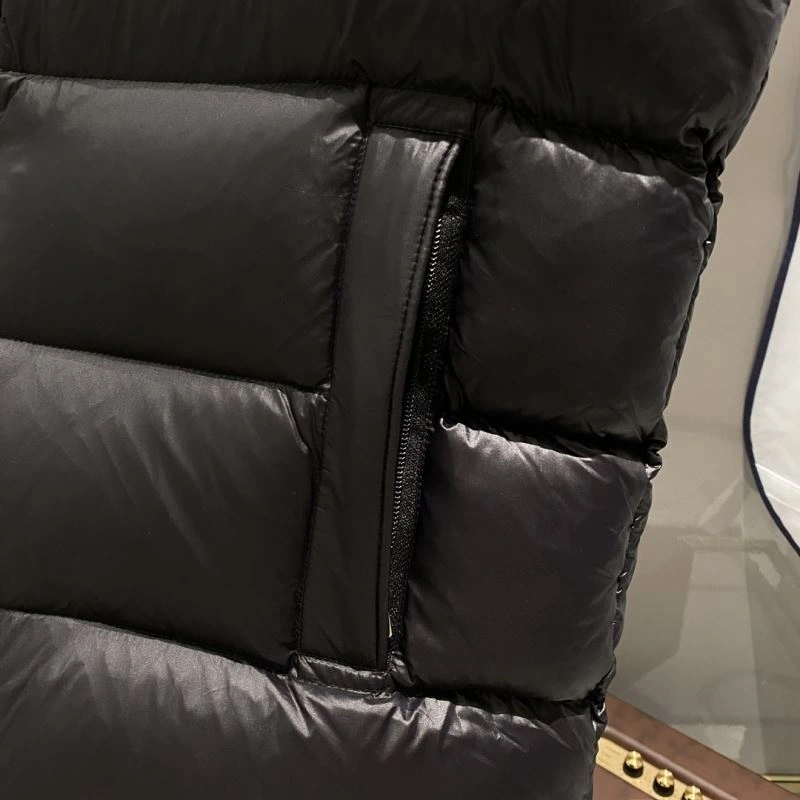 Refined Moncler Down Jackets 144024