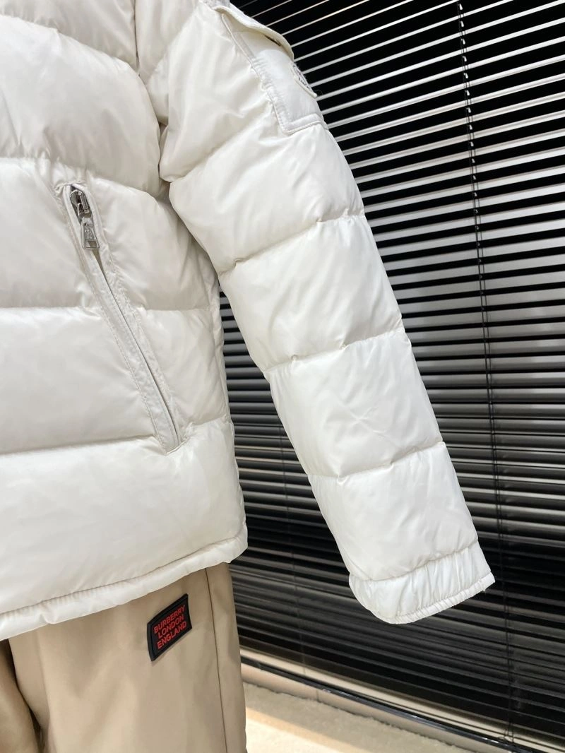 Moncler Down Jackets NewStyle 144032