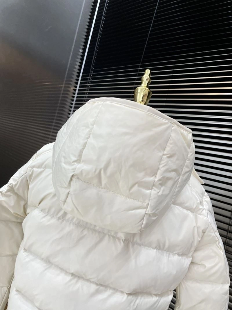 Moncler Down Jackets NewStyle 144032