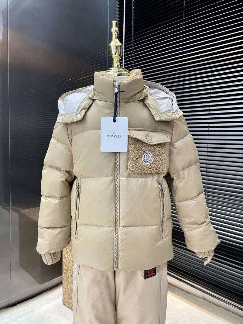 Moncler Down Jackets Durable 144018