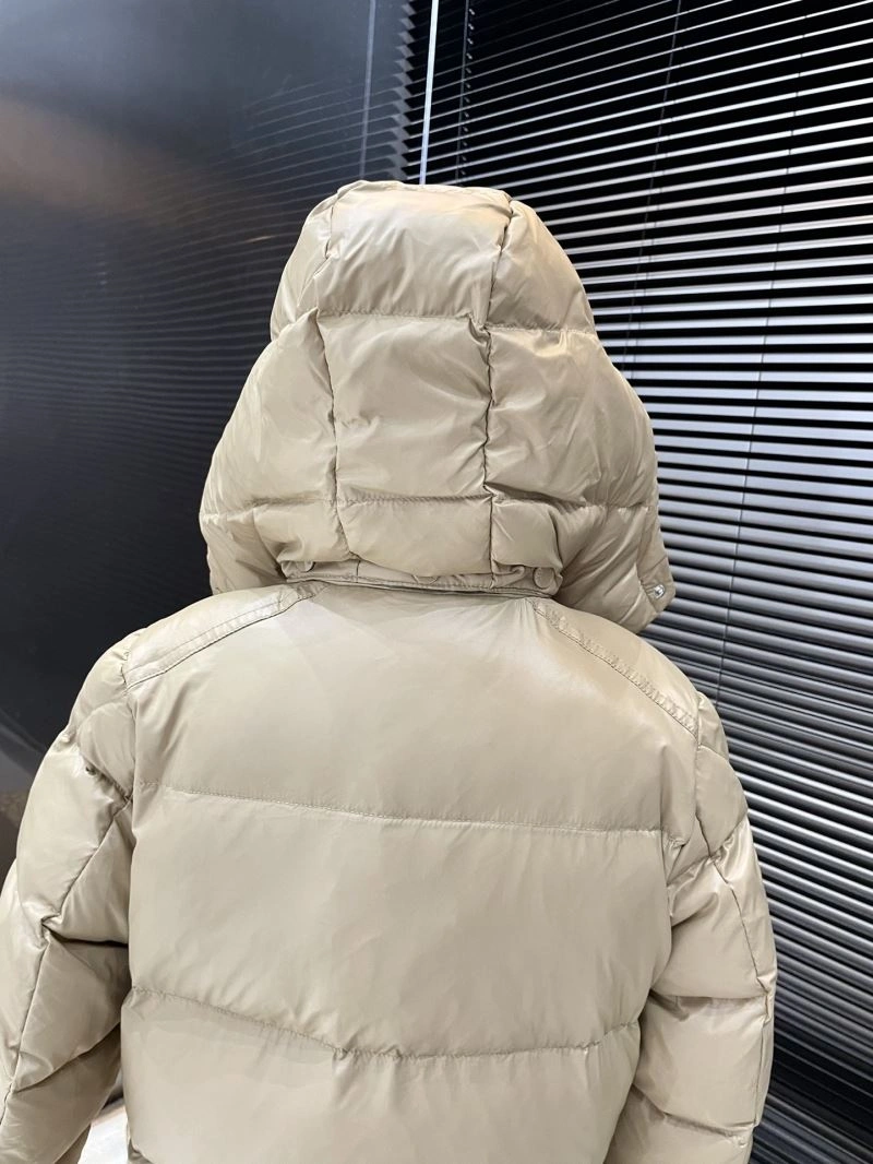 Moncler Down Jackets Durable 144018