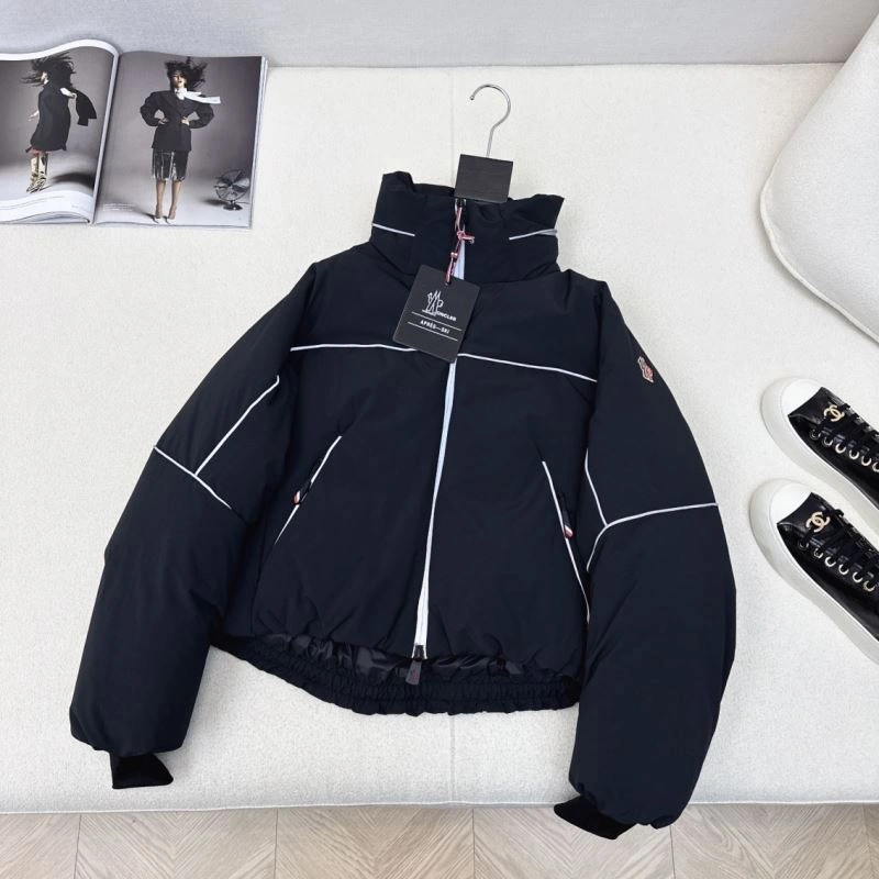 Moncler Down Jackets Neat 144009