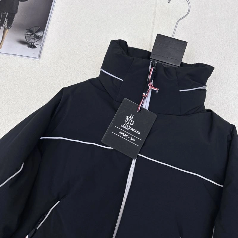 Moncler Down Jackets Neat 144009
