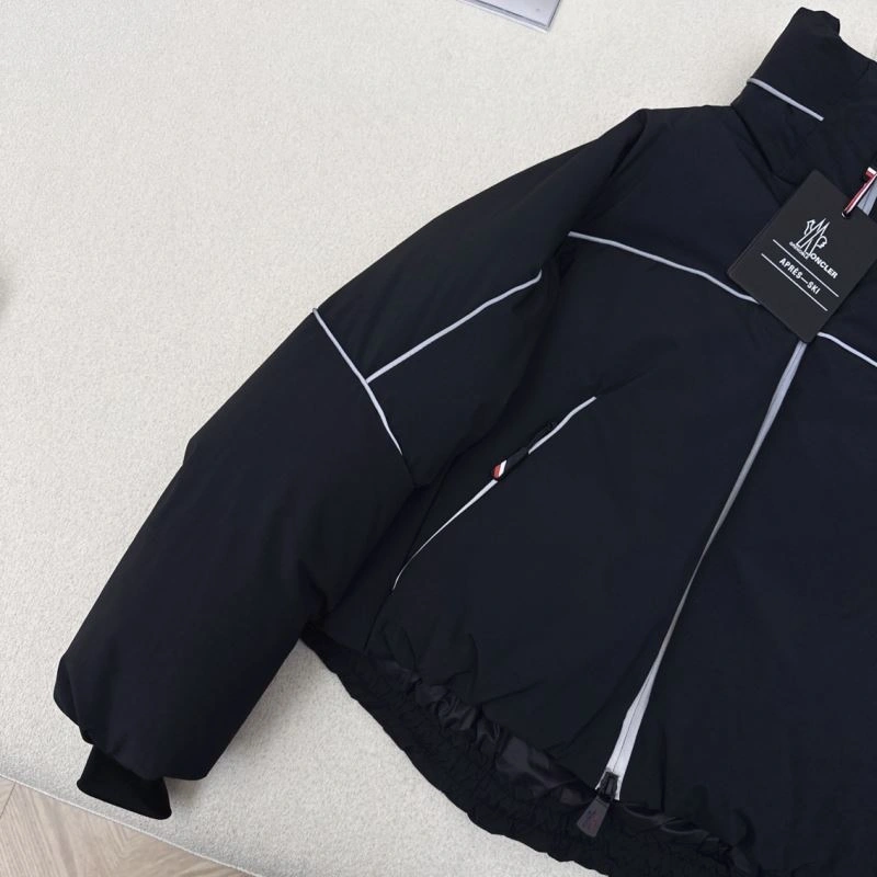 Moncler Down Jackets Neat 144009