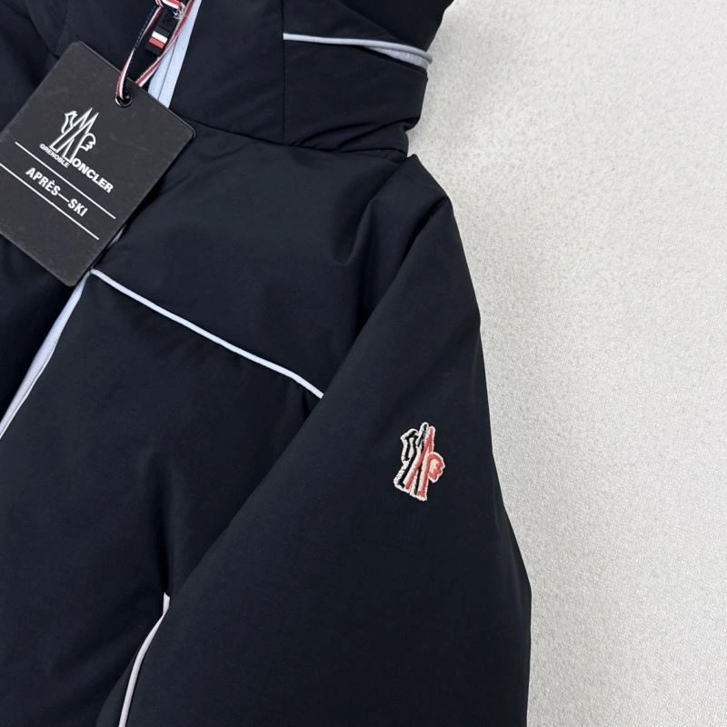 Moncler Down Jackets Neat 144009