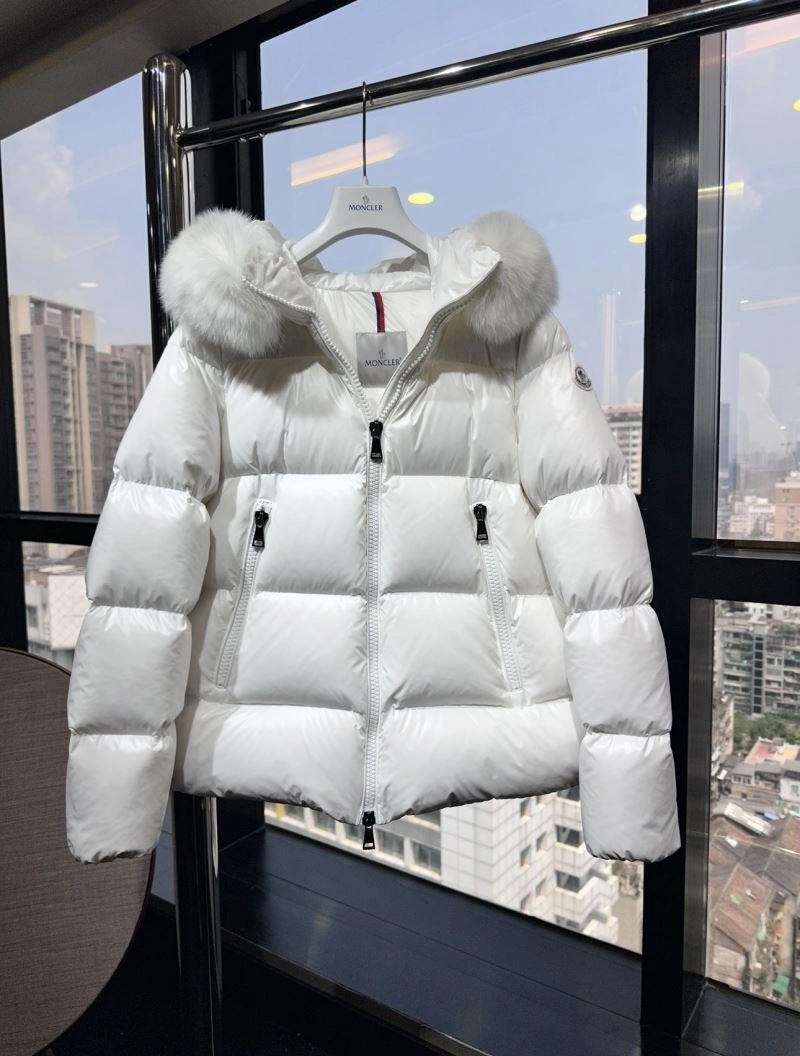 Moncler Down Jackets TimelessDesign 144015