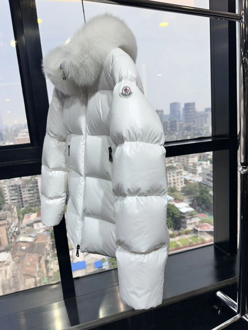 Moncler Down Jackets TimelessDesign 144015