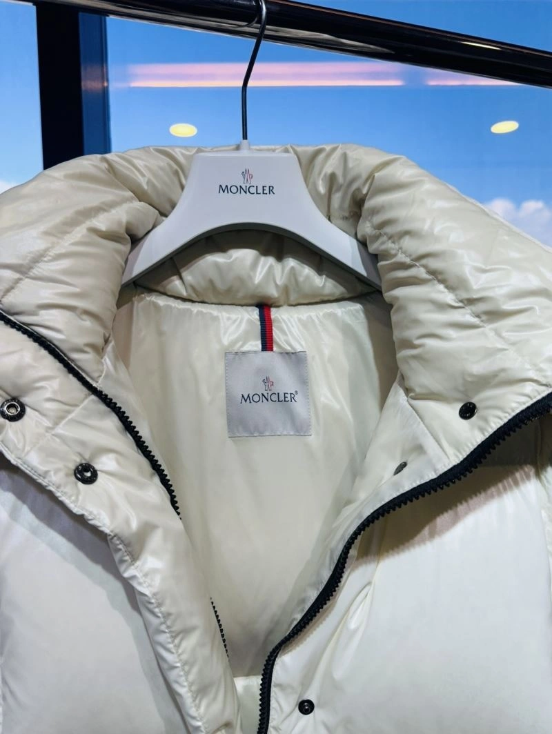 BestValue Moncler Down Jackets 144030