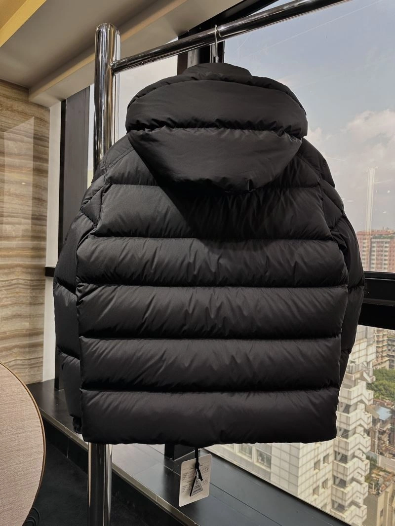 Moncler Down Jackets StreetReady 144002