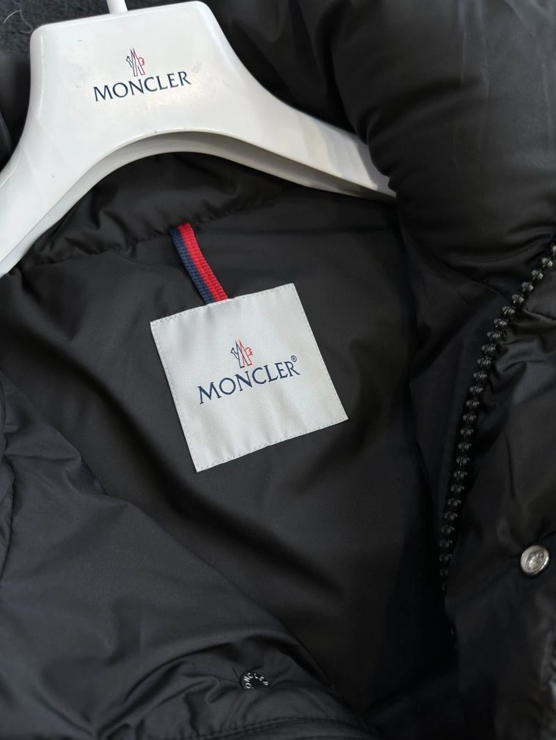 Moncler Down Jackets StreetReady 144002
