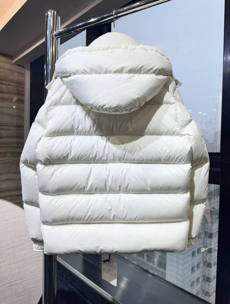 Breathable Moncler Down Jackets 144020