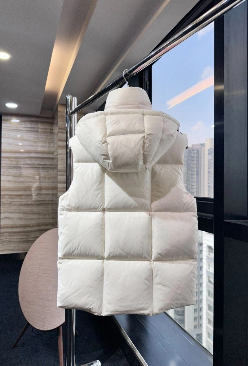 Breathable Moncler Down Jackets 143994