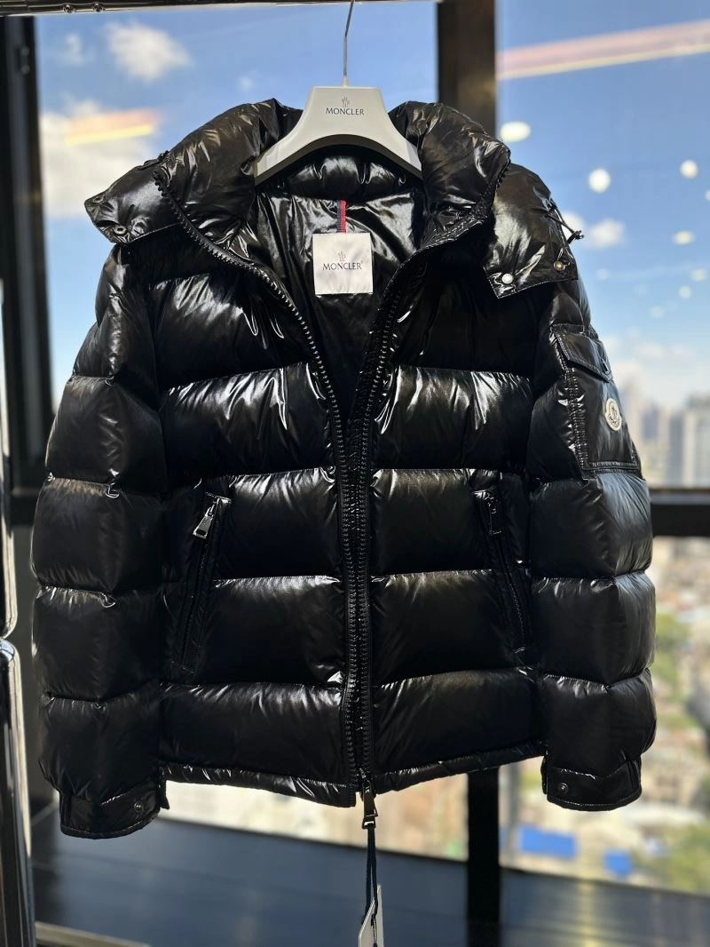 Versatile Moncler Down Jackets 143991