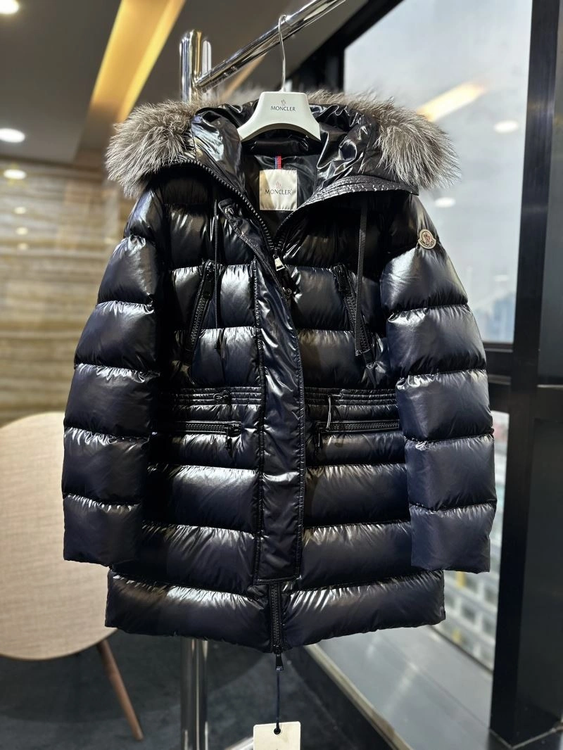 Moncler Down Jackets Sustainable 143983