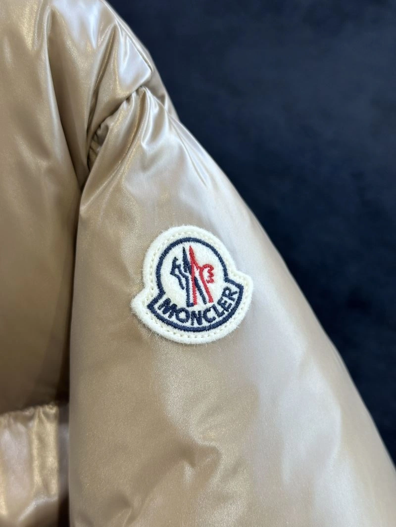 Practical Moncler Down Jackets 143977