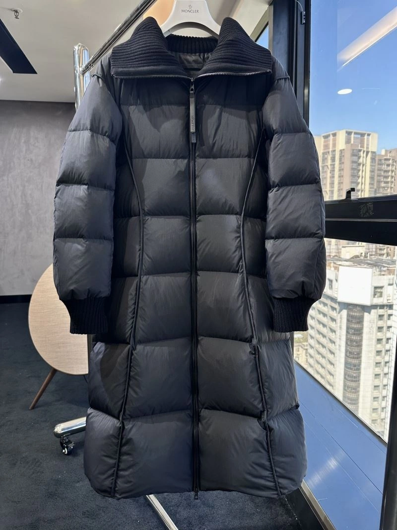 RelaxedFit Moncler Down Jackets 143985