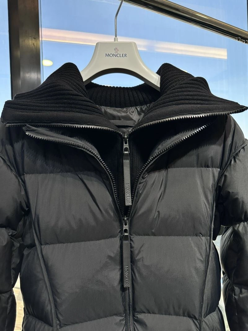 RelaxedFit Moncler Down Jackets 143985