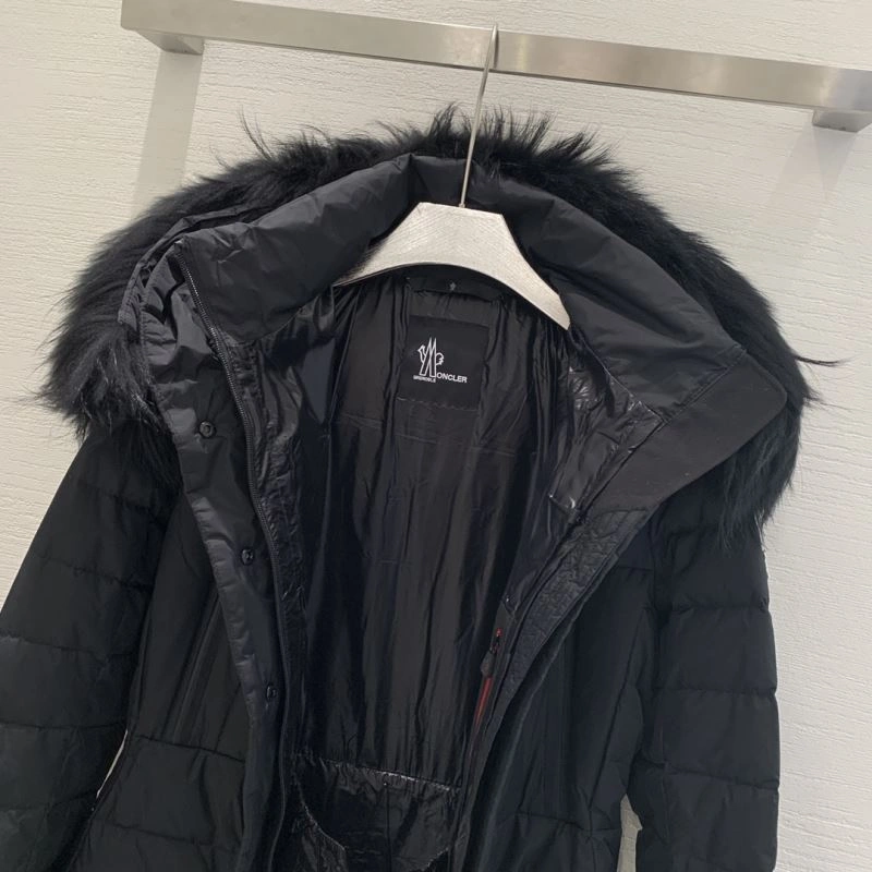 Moncler Down Jackets Efficient 143981