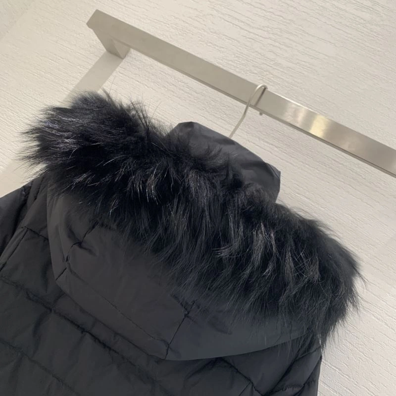 Moncler Down Jackets Efficient 143981