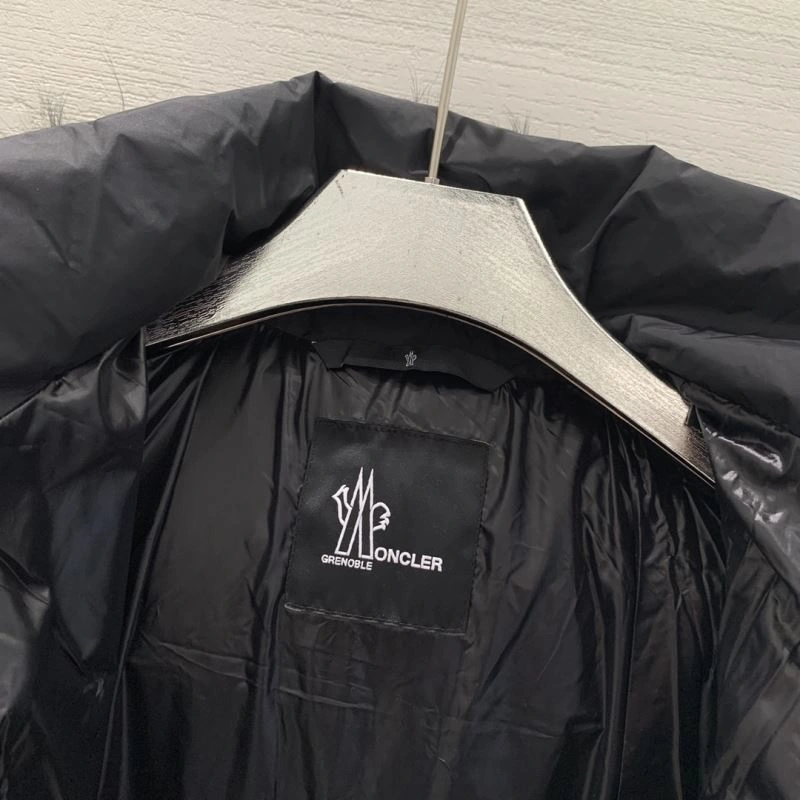 Moncler Down Jackets Efficient 143981