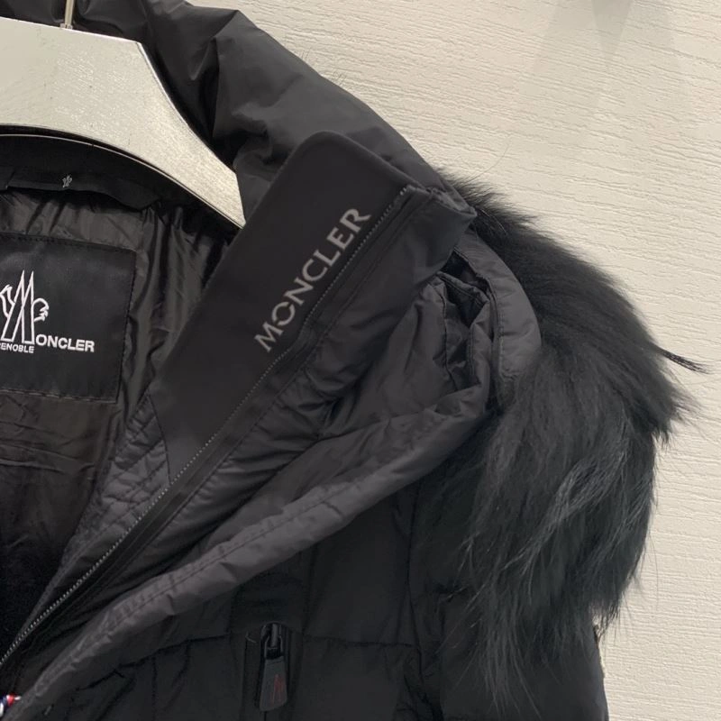 Moncler Down Jackets Efficient 143981