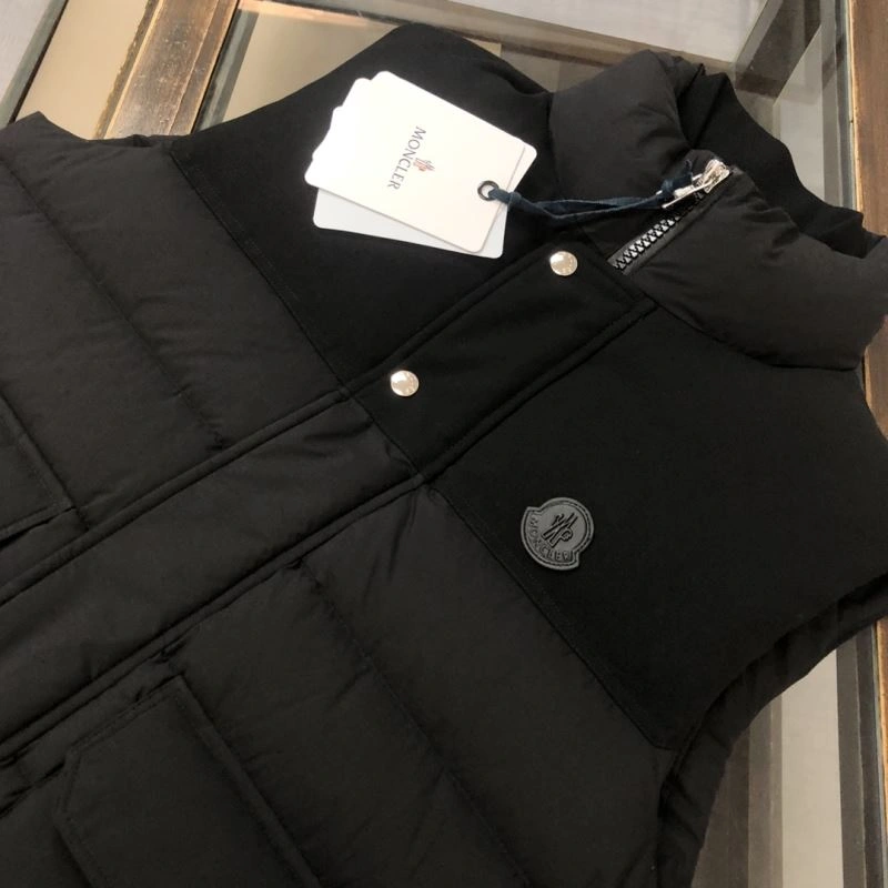 Breathable Moncler Down Jackets 143982