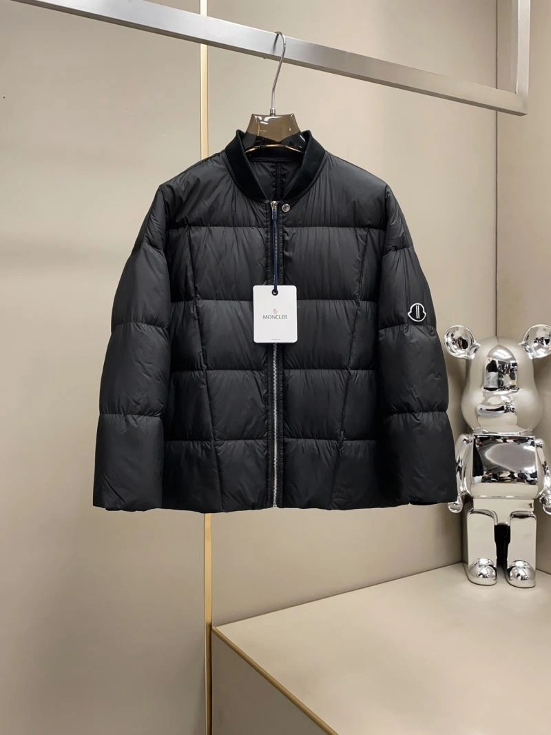 Moncler Down Jackets Breathable 144001