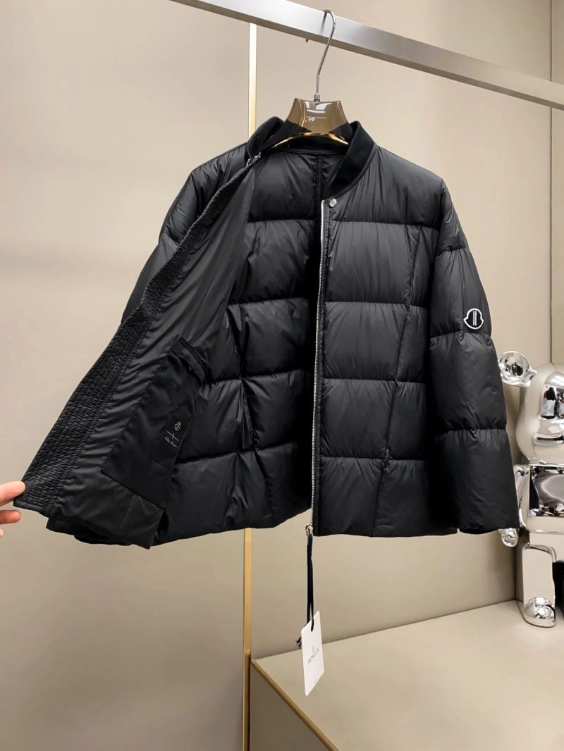 Moncler Down Jackets Breathable 144001