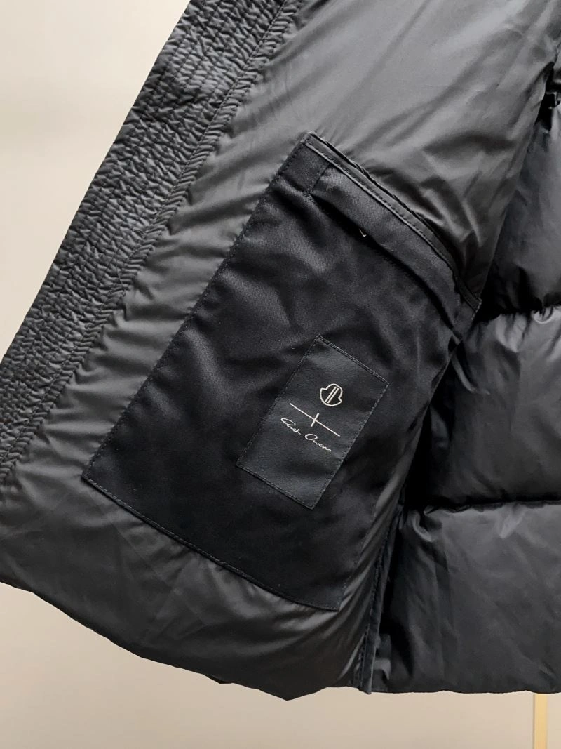 Moncler Down Jackets Breathable 144001